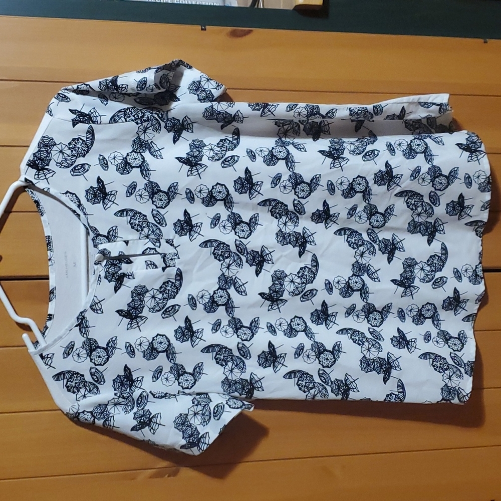 umbrella print short sleeve blouse